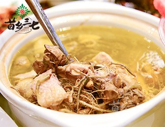 用三七燉小公雞給青少年喝，可以長高嗎